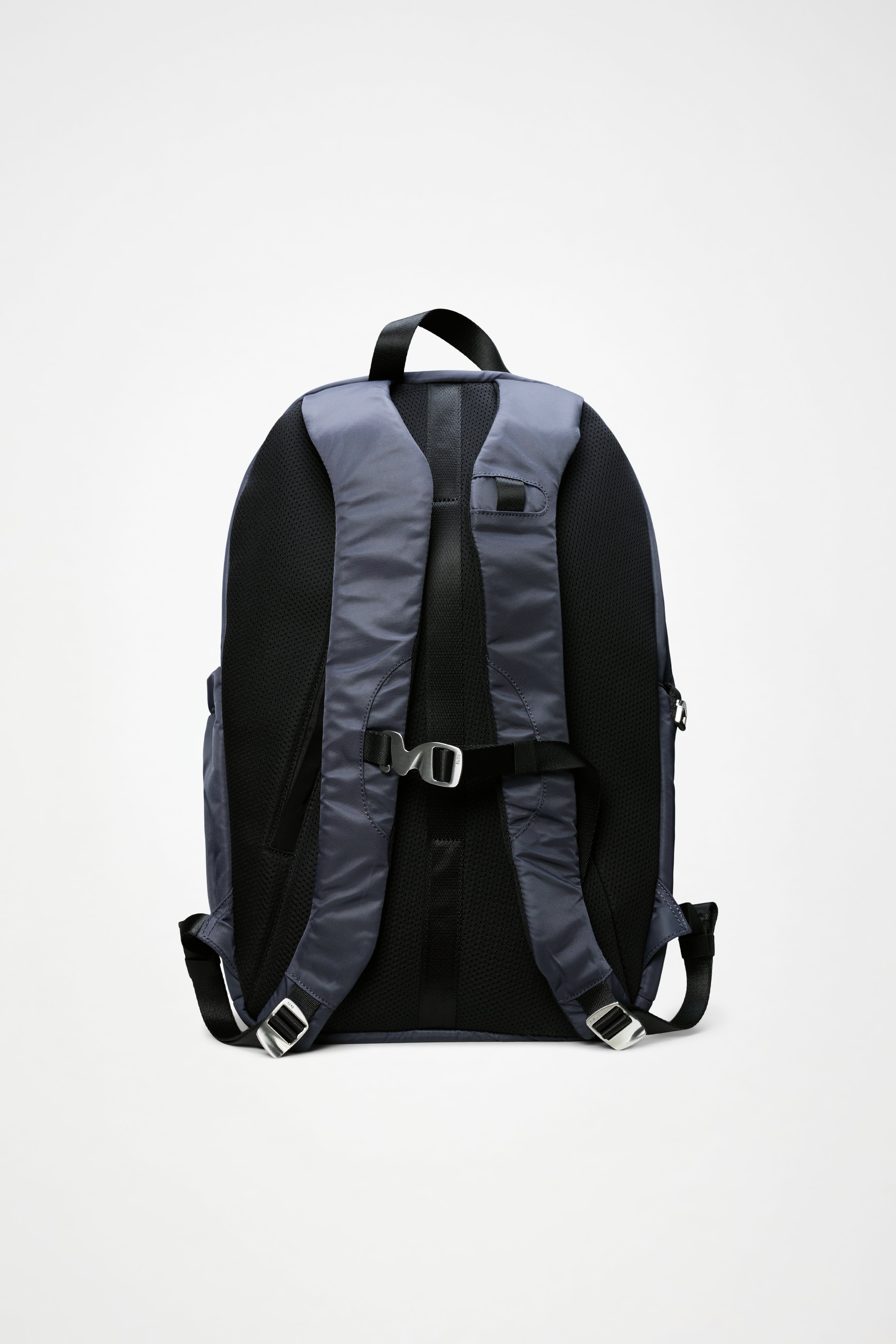 RAINS Delphi Backpack Veil 30L H28.50 x D14 x W47.50 cm Backpack