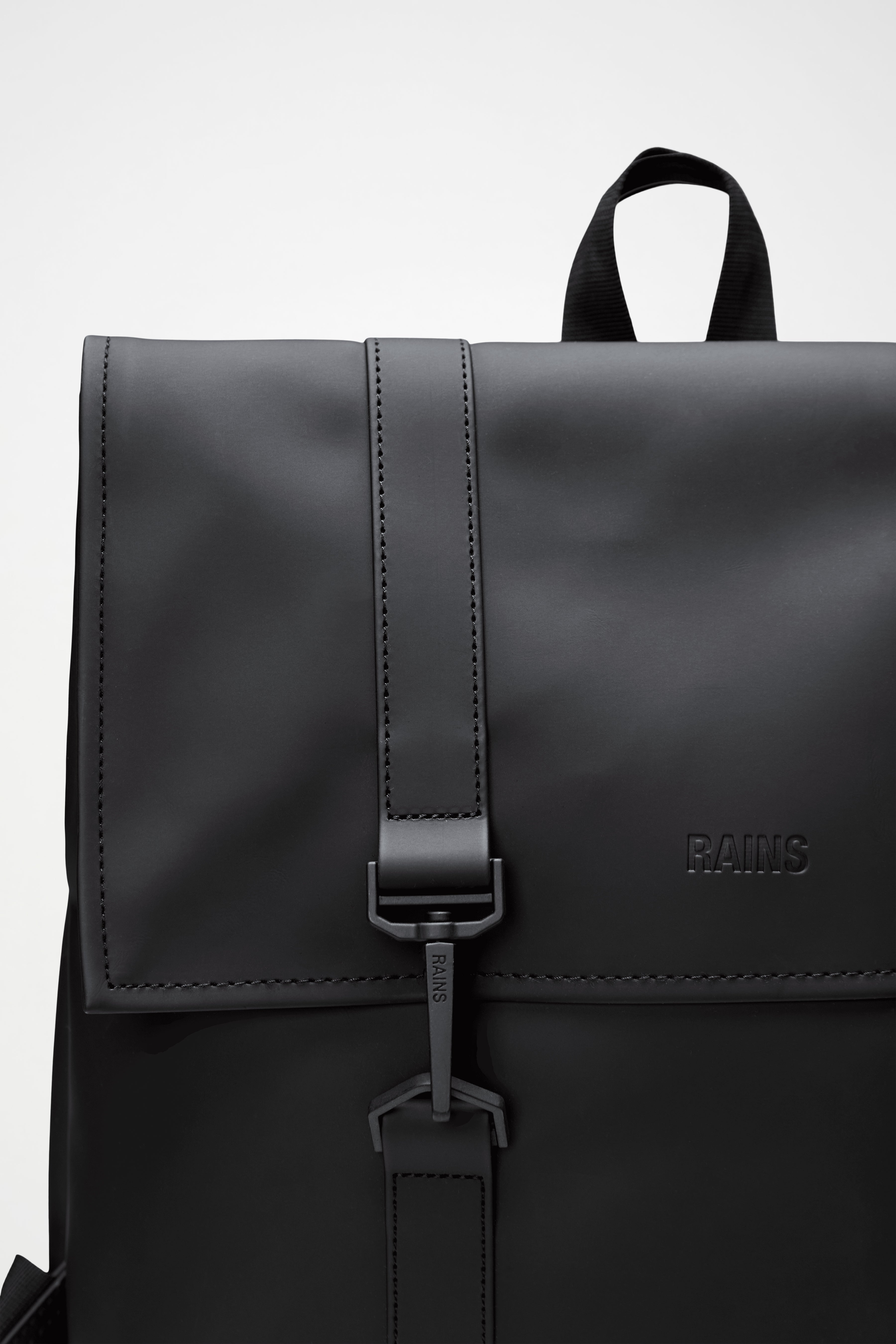 RAINS MSN Bag Black 21L H40 x D15 x W35 cm Backpack