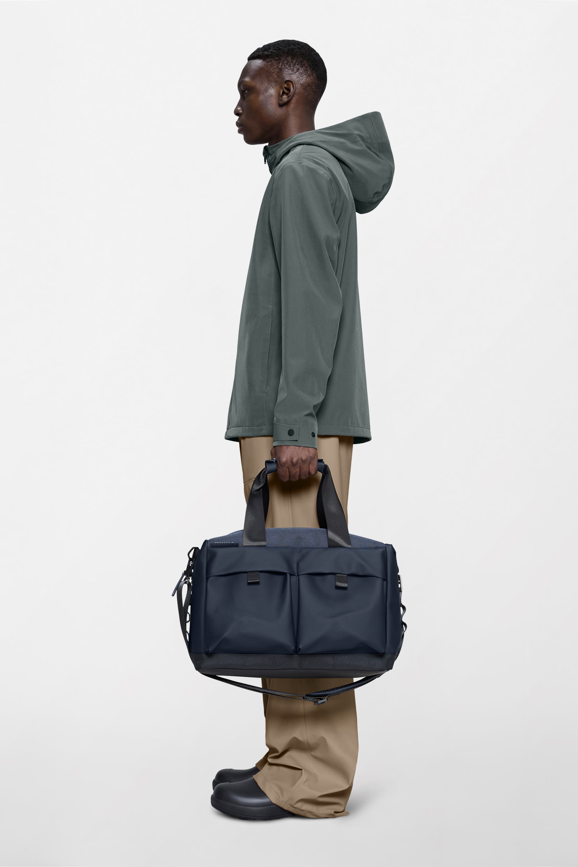 RAINS Otaru Weekend Bag Small Navy 33L H30 x D20 x W42 cm Weekender